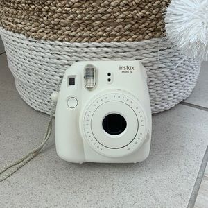 Fujifilm Instax Mini 8 Instant Camera - White